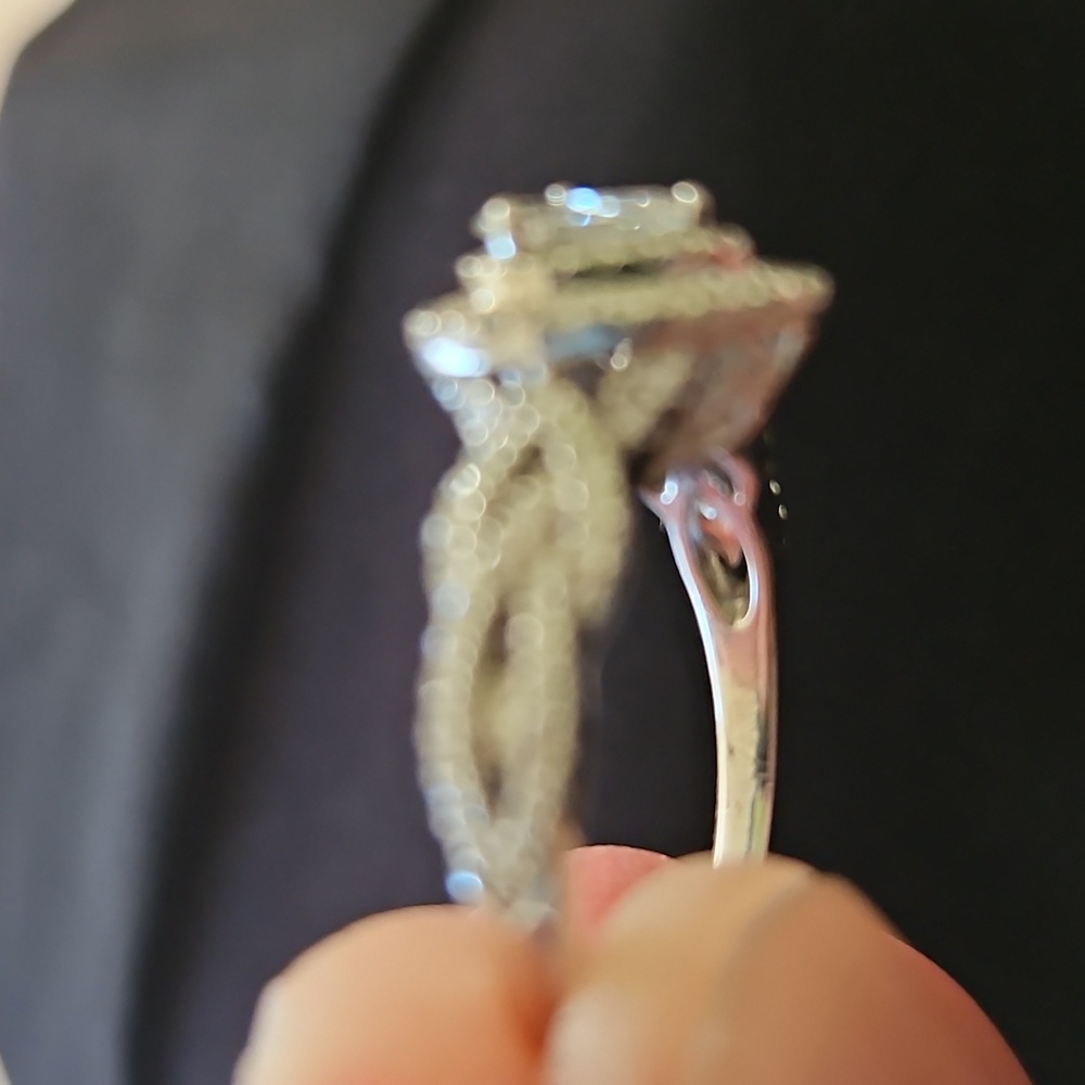 Neil Lane Engagement Ring - Picture 5 of 10